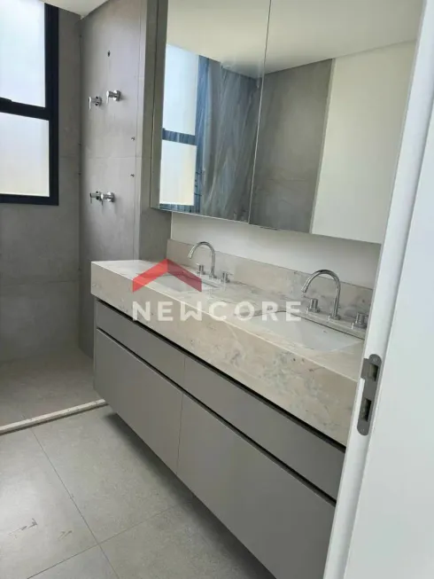 Foto 1 de Apartamento com 4 Quartos à venda, 143m² em Lourdes, Belo Horizonte