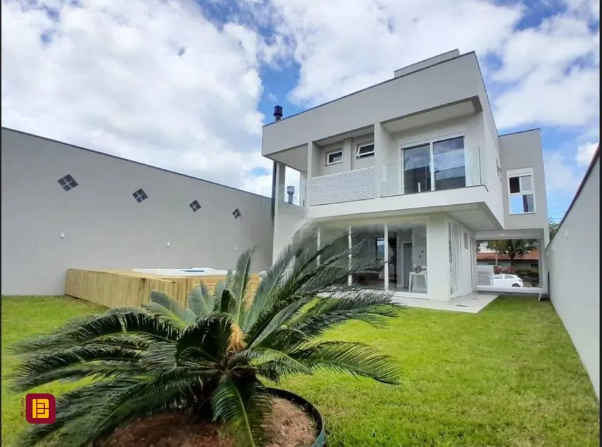 Foto 1 de Casa com 3 Quartos à venda, 212m² em Campeche, Florianópolis