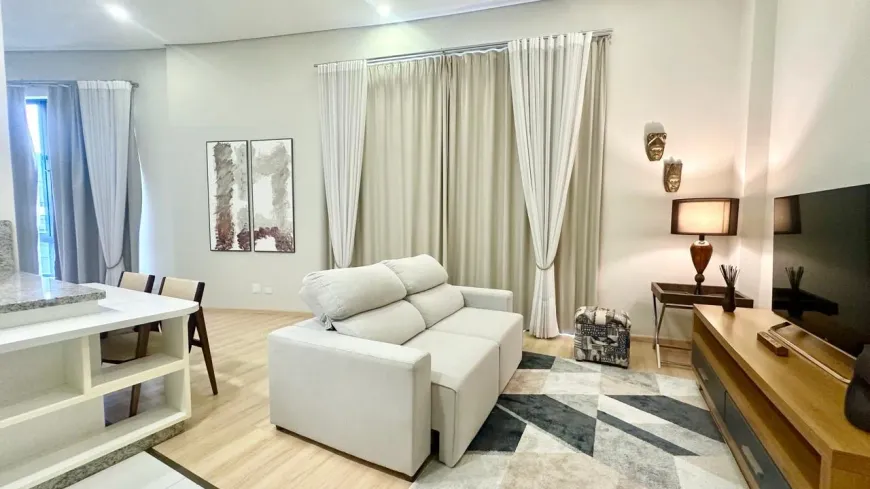 Foto 1 de Apartamento com 1 Quarto para venda ou aluguel, 65m² em Bigorrilho, Curitiba