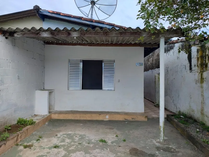 Foto 1 de Casa com 2 Quartos à venda, 70m² em UMUARAMA, Itanhaém