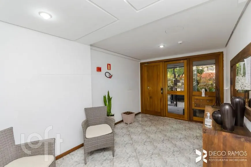 Foto 1 de Apartamento com 2 Quartos à venda, 58m² em Mont' Serrat, Porto Alegre