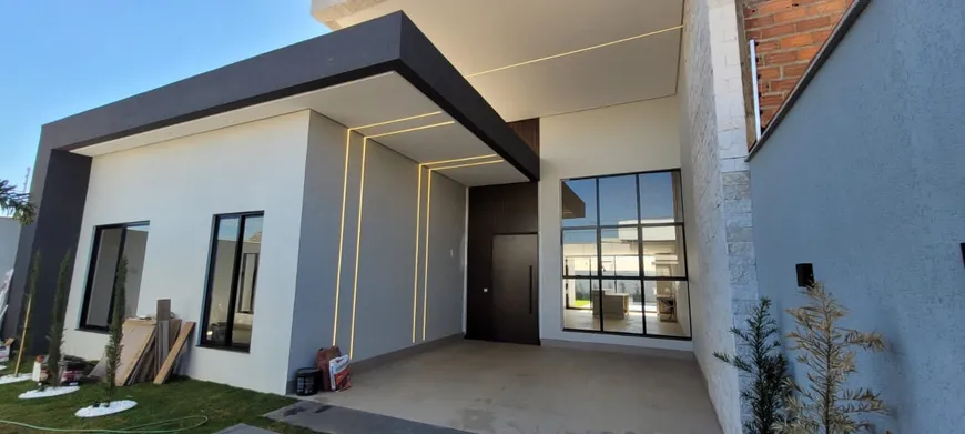 Foto 1 de Casa com 3 Quartos à venda, 217m² em Setor Faiçalville, Goiânia