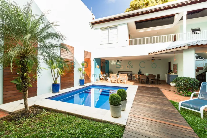 Foto 1 de Casa com 4 Quartos à venda, 439m² em Vila Mariana, São Paulo