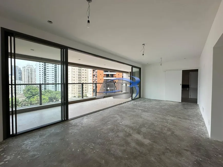 Foto 1 de Apartamento com 3 Quartos à venda, 154m² em Vila Nova Conceição, São Paulo