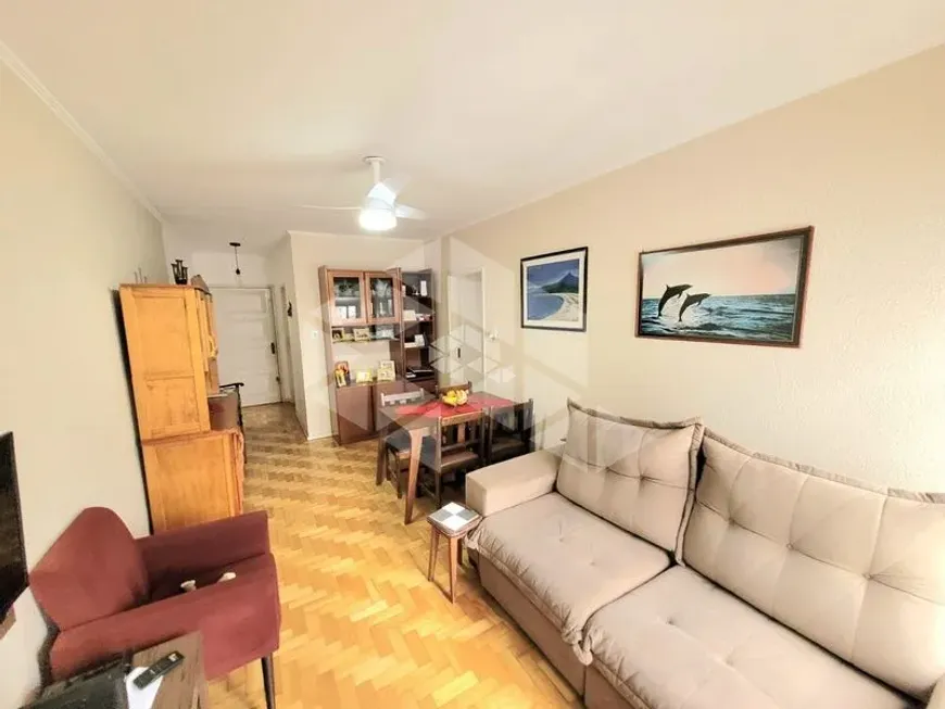 Foto 1 de Apartamento com 3 Quartos para alugar, 80m² em Menino Deus, Porto Alegre