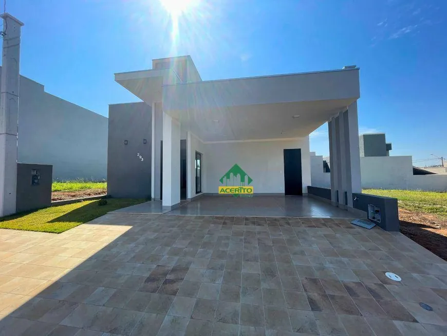 Foto 1 de Casa de Condomínio com 3 Quartos à venda, 148m² em Petit-Trianon, Araçatuba