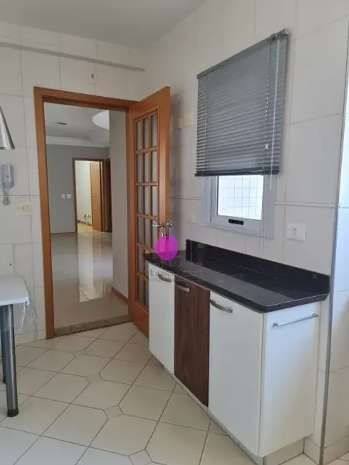 Foto 1 de Apartamento com 4 Quartos à venda, 230m² em Guanabara, Londrina