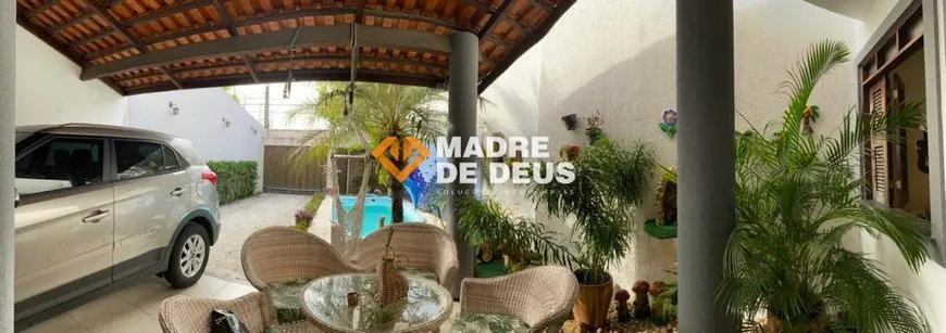 Foto 1 de Casa com 3 Quartos à venda, 179m² em Jardim das Oliveiras, Fortaleza