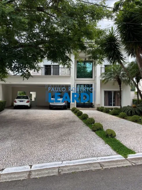 Foto 1 de Casa de Condomínio com 5 Quartos à venda, 750m² em Residencial 18 do Forte, Santana de Parnaíba