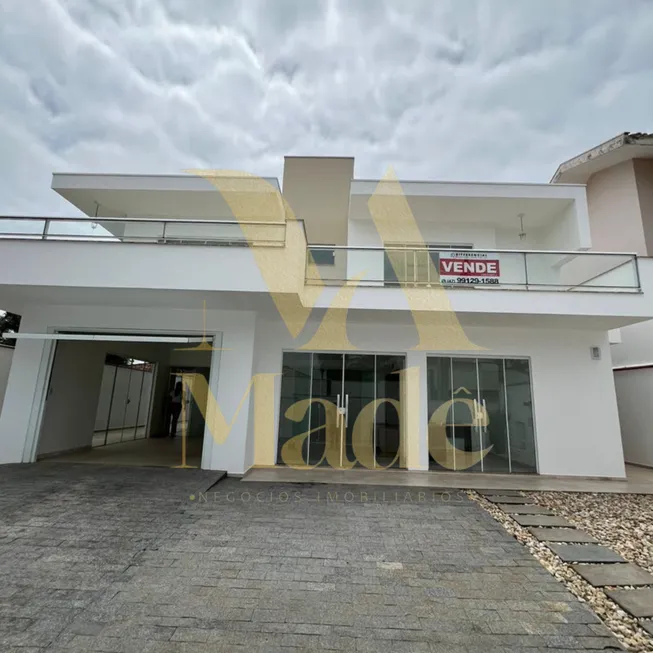 Foto 1 de Casa com 3 Quartos à venda, 364m² em Centro Picarras, Balneário Piçarras