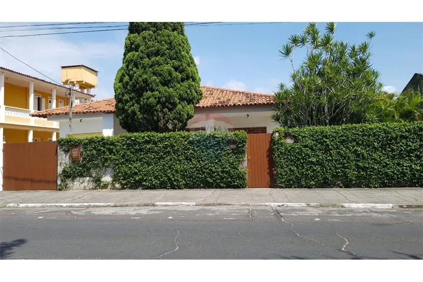 Foto 1 de Casa com 4 Quartos à venda, 130m² em Centro, Canavieiras