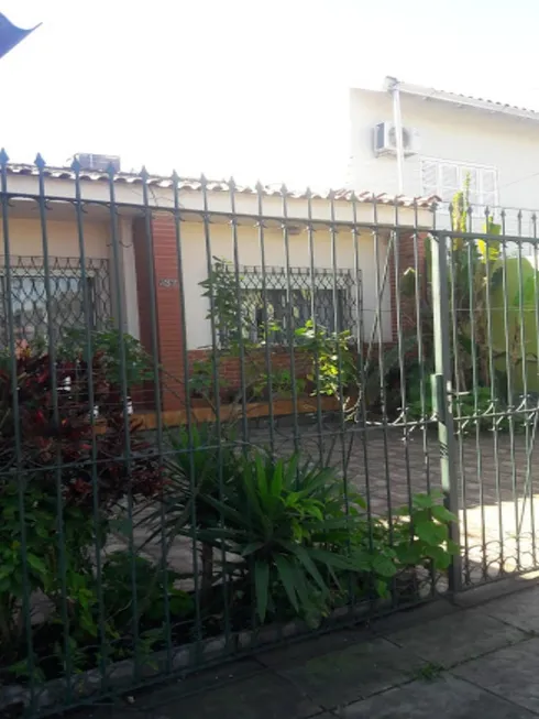 Foto 1 de Casa com 3 Quartos à venda, 450m² em Mathias Velho, Canoas