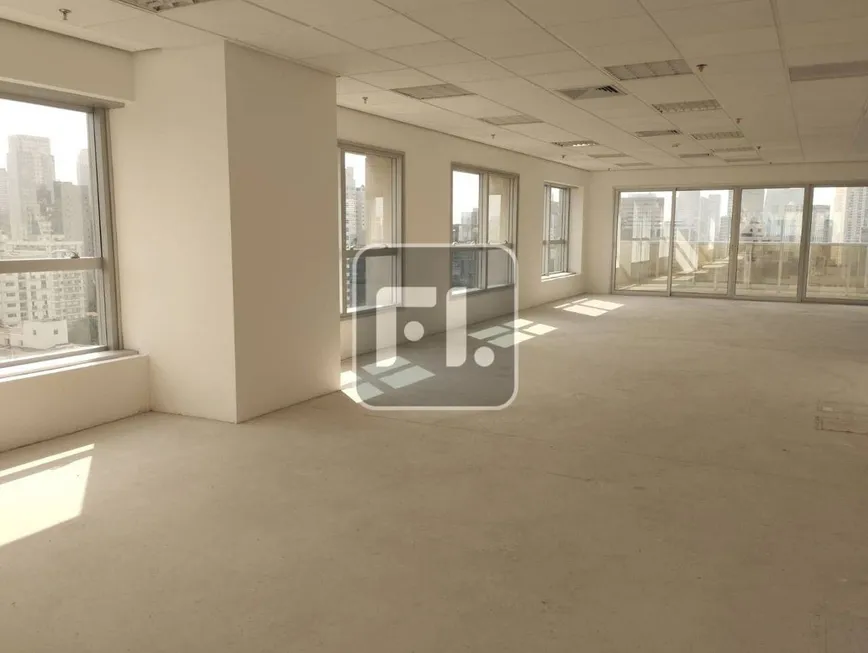 Foto 1 de Sala Comercial para alugar, 110m² em Vila Olímpia, São Paulo