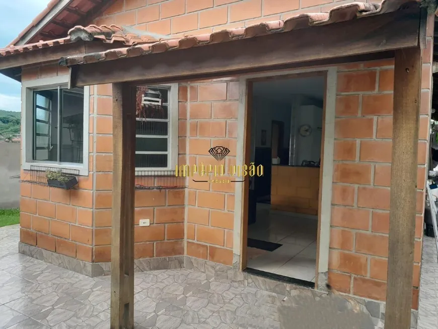 Foto 1 de Casa com 2 Quartos à venda, 130m² em Centro, Salesópolis