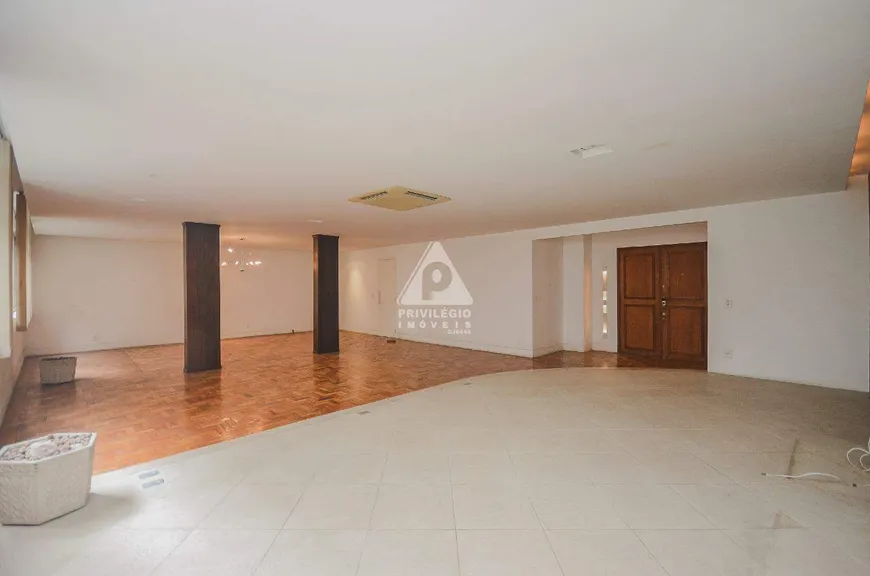 Foto 1 de Apartamento com 4 Quartos à venda, 280m² em Copacabana, Rio de Janeiro