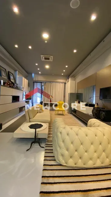 Foto 1 de Apartamento com 2 Quartos à venda, 215m² em Moema, São Paulo