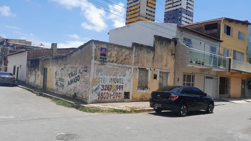 Foto 1 de Lote/Terreno com 1 Quarto à venda, 105m² em Jacarecanga, Fortaleza