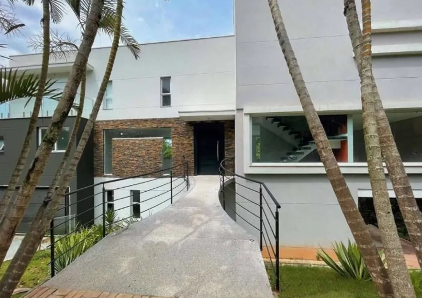 Foto 1 de Casa de Condomínio com 4 Quartos à venda, 436m² em Chácara dos Lagos, Carapicuíba