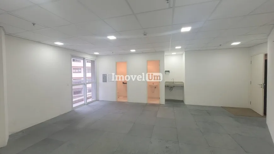 Foto 1 de Sala Comercial para alugar, 42m² em Vila Olímpia, São Paulo