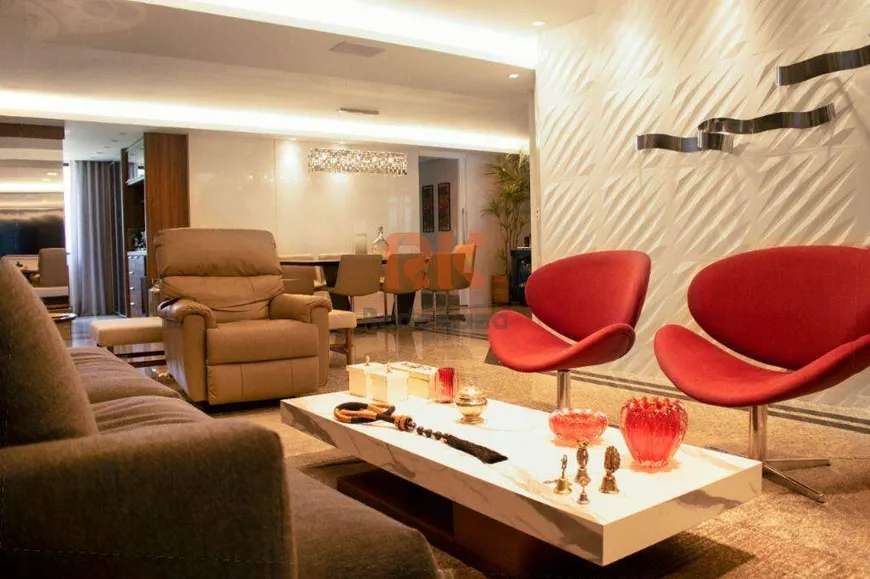 Foto 1 de Apartamento com 5 Quartos à venda, 300m² em Ouro Preto, Belo Horizonte