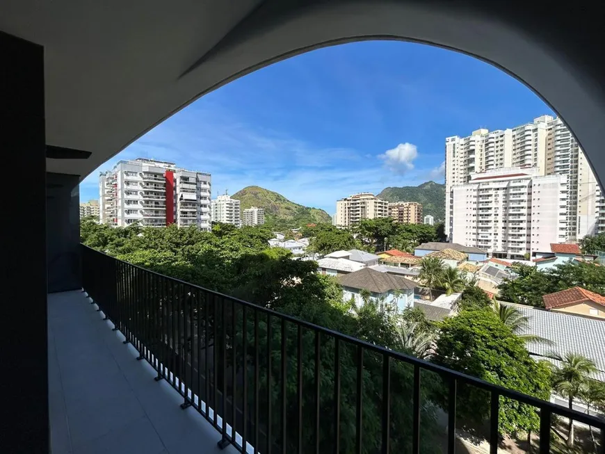 Foto 1 de Apartamento com 3 Quartos à venda, 77m² em Recreio Dos Bandeirantes, Rio de Janeiro