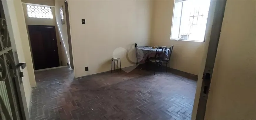 Foto 1 de Casa com 4 Quartos à venda, 108m² em Santo Cristo, Rio de Janeiro