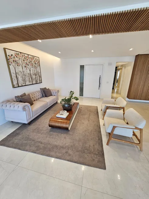 Foto 1 de Apartamento com 4 Quartos à venda, 261m² em Graça, Salvador