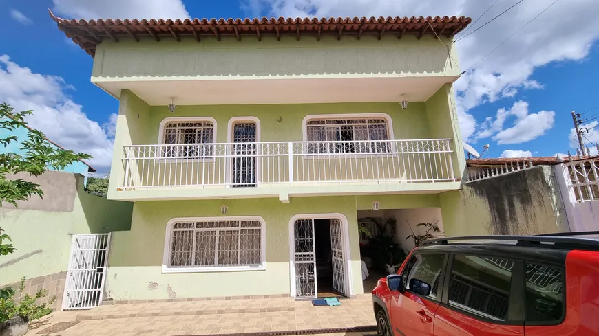 Foto 1 de Sobrado com 5 Quartos à venda, 240m² em Sobradinho, Brasília