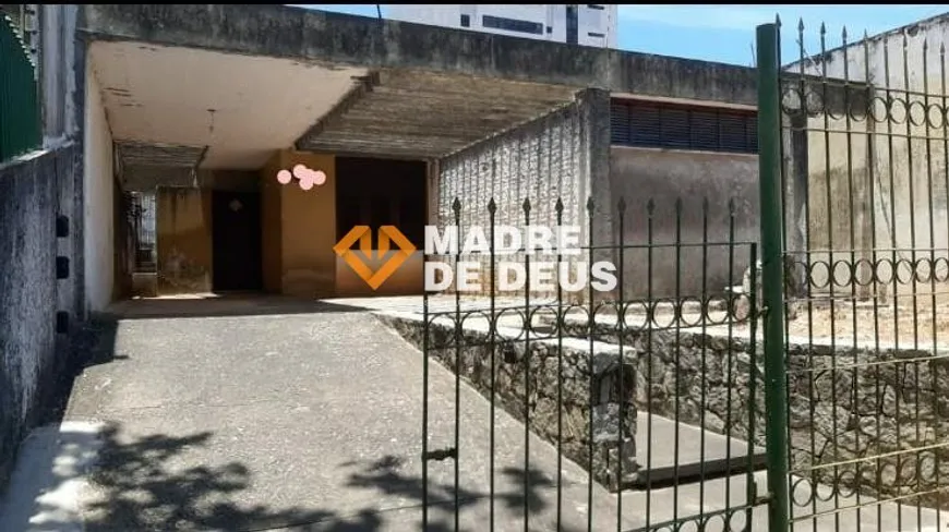 Foto 1 de Casa com 4 Quartos à venda, 259m² em Joaquim Tavora, Fortaleza