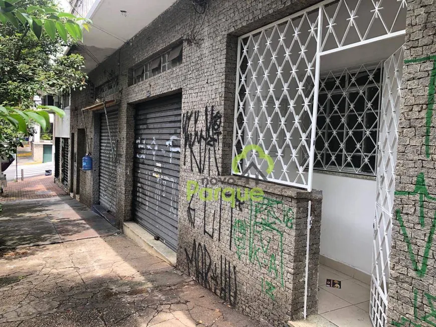 Foto 1 de Sobrado com 5 Quartos à venda, 220m² em Cambuci, São Paulo