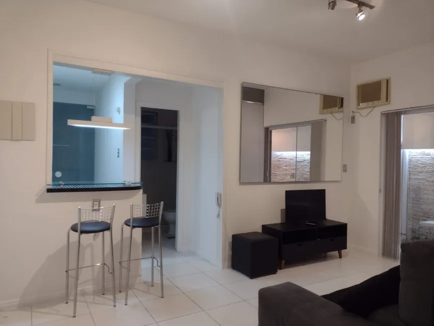 Foto 1 de Apartamento com 1 Quarto à venda, 49m² em Arpoador, Rio de Janeiro