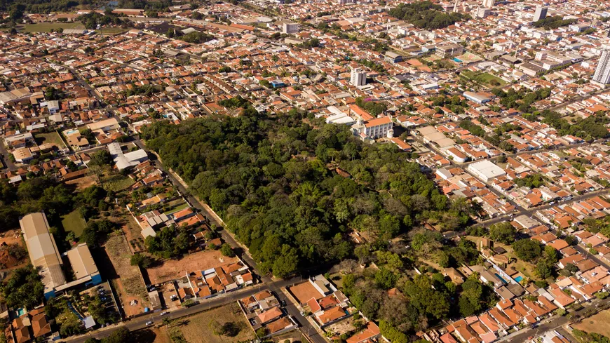 Foto 1 de Fazenda/Sítio à venda, 45000m² em Centro, Jaboticabal