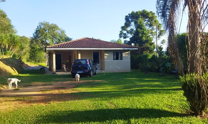 Foto 1 de Fazenda/Sítio com 4 Quartos à venda, 108m² em Zona Rural, Campo Magro