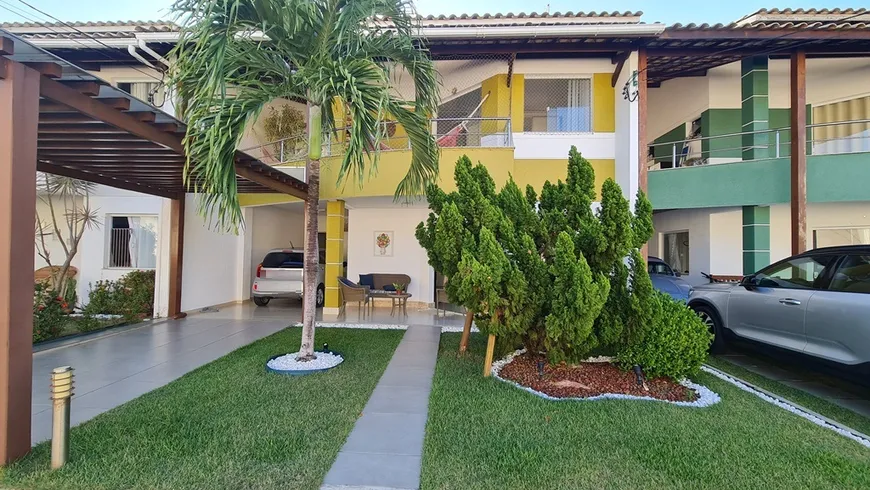 Foto 1 de Casa de Condomínio com 4 Quartos à venda, 200m² em Buraquinho, Lauro de Freitas