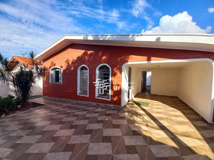 Foto 1 de Casa com 4 Quartos à venda, 143m² em Vila Amorim, Americana