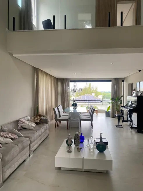 Foto 1 de Casa com 4 Quartos para alugar, 300m² em Abrantes, Camaçari