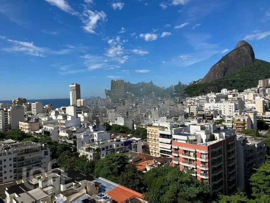 Foto 1 de Apartamento com 3 Quartos à venda, 82m² em Leblon, Rio de Janeiro