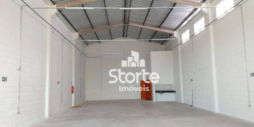 Foto 1 de Galpão/Depósito/Armazém à venda, 230m² em Pampulha, Uberlândia