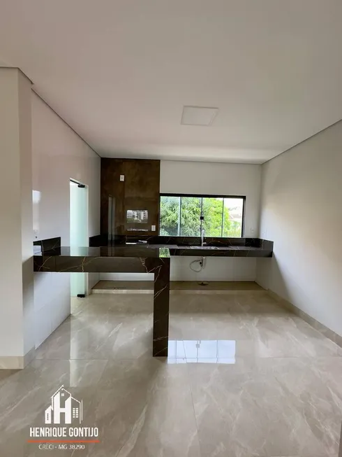 Foto 1 de Apartamento com 3 Quartos à venda, 85m² em Antonio Caixeta, Patos de Minas