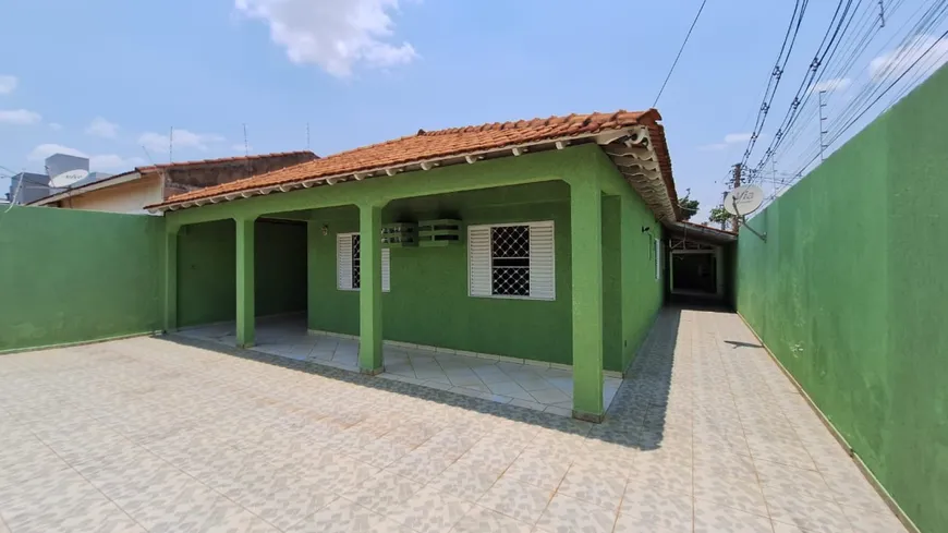 Foto 1 de Casa com 3 Quartos à venda, 214m² em Caiçara, Campo Grande