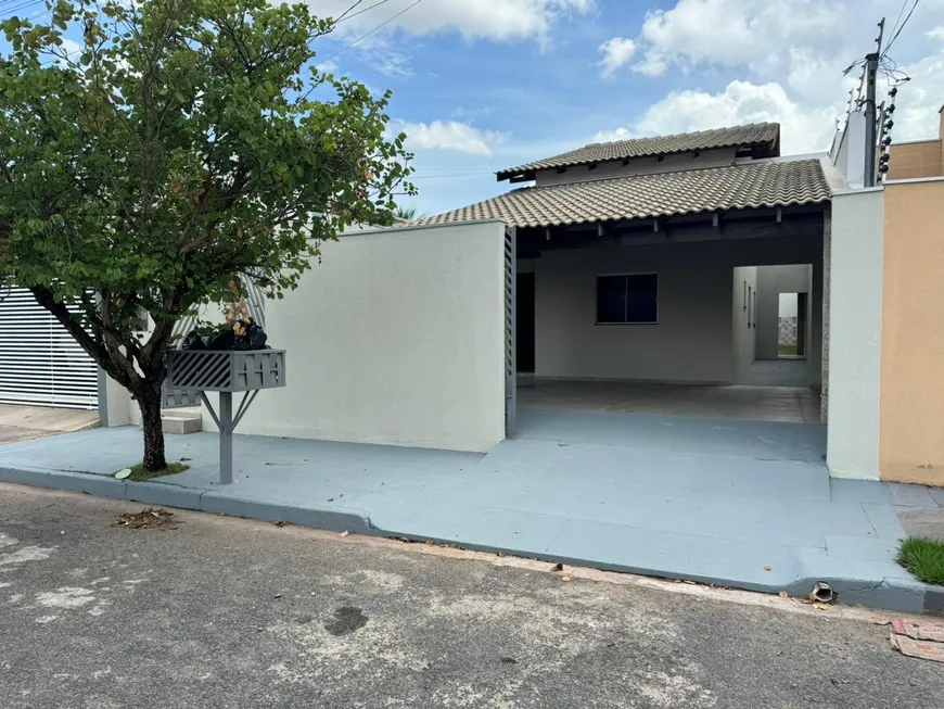 Foto 1 de Casa com 3 Quartos à venda, 124m² em Distrito Industrial, Cuiabá