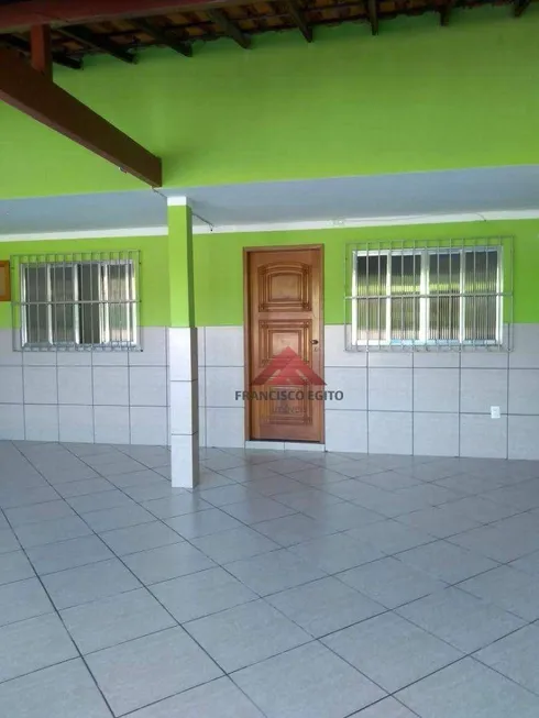Foto 1 de Casa com 3 Quartos à venda, 360m² em Tribobó, São Gonçalo
