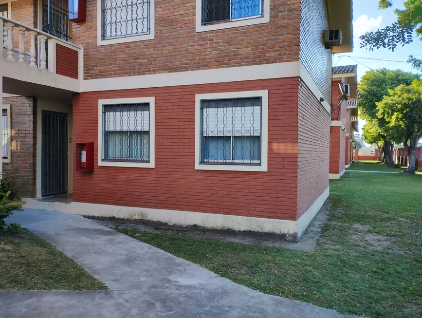 Foto 1 de Apartamento com 2 Quartos à venda, 45m² em Areal, Pelotas