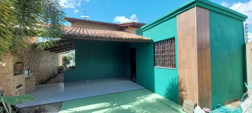 Foto 1 de Casa com 3 Quartos à venda, 85m² em Parque D Pedro, Itaitinga