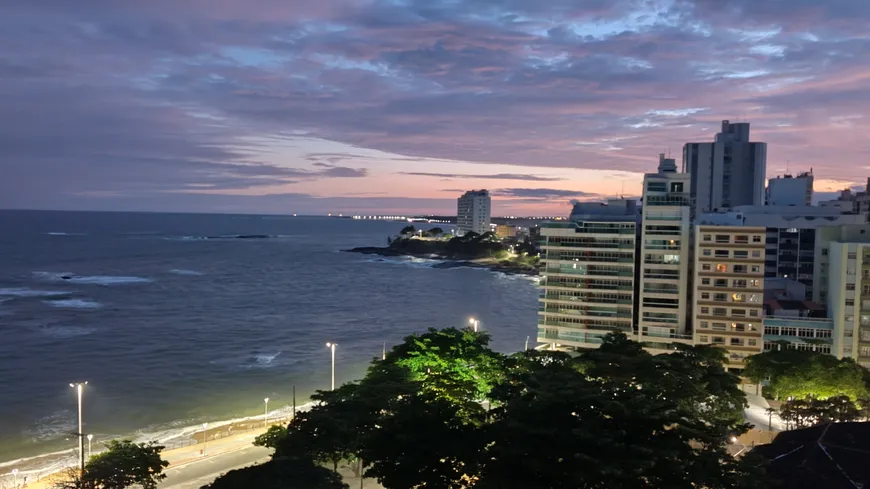 Foto 1 de Cobertura com 4 Quartos à venda, 380m² em Centro, Guarapari