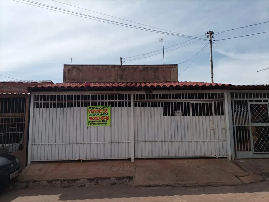 Foto 1 de Casa com 2 Quartos à venda, 112m² em Samambaia Norte, Brasília