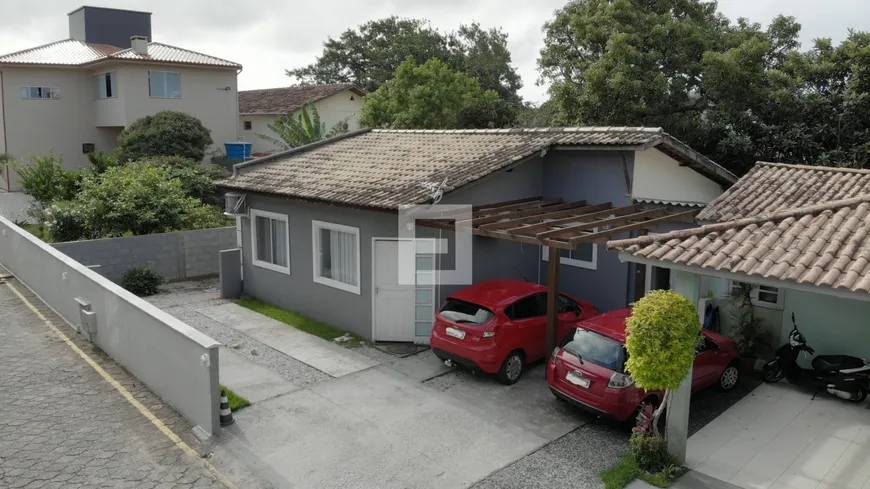 Foto 1 de Casa de Condomínio com 2 Quartos à venda, 84m² em Ingleses do Rio Vermelho, Florianópolis