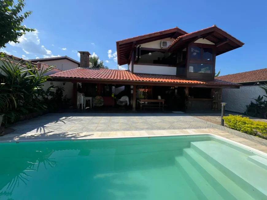 Foto 1 de Sobrado com 4 Quartos à venda, 170m² em Barra da Lagoa, Ubatuba