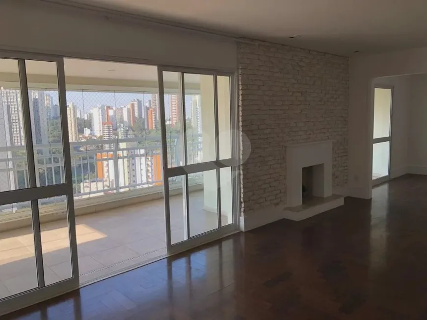 Foto 1 de Apartamento com 3 Quartos à venda, 248m² em Morumbi, São Paulo