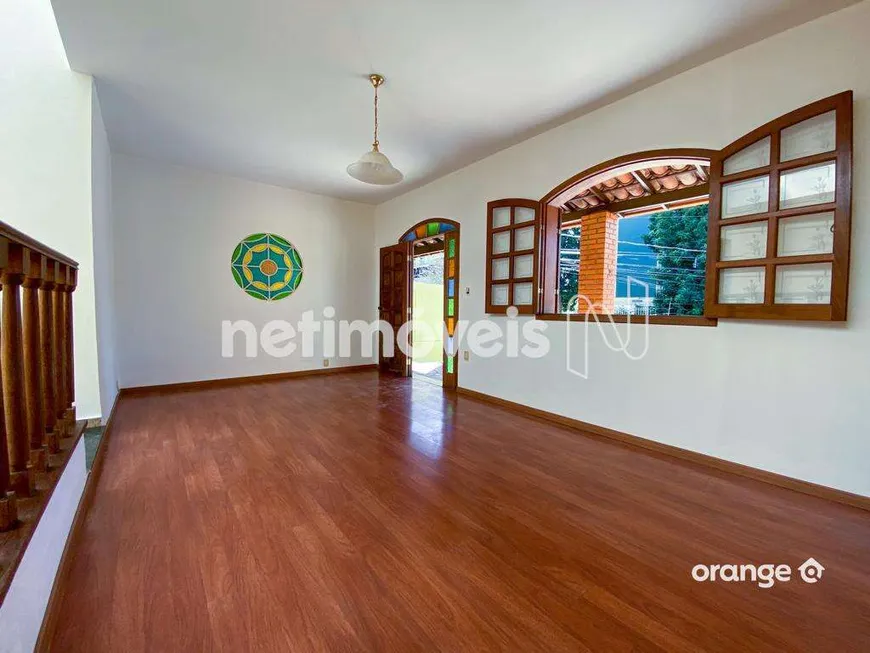 Foto 1 de Casa com 4 Quartos à venda, 420m² em Jardim América, Belo Horizonte